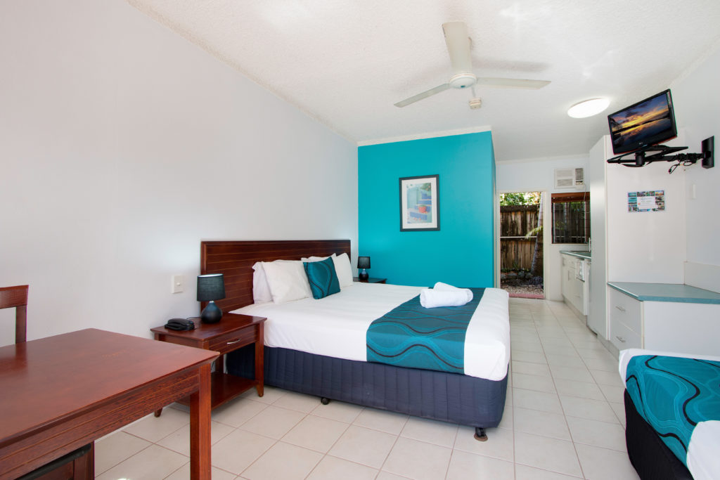Twin or Triple Suite Cairns City Palms Motel Suites and Apartments